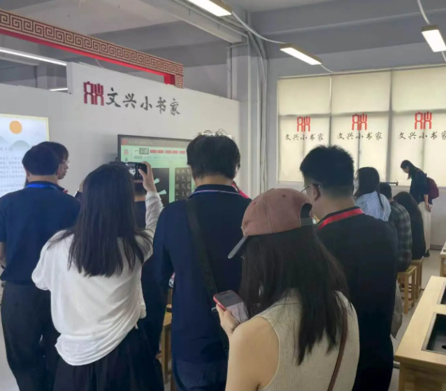 校园80%的学生参加了课后服务开设了十多种特色活动课程