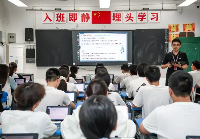 特性化供给可量化的基础上数据为教师们供给了更明晰的辅助视角