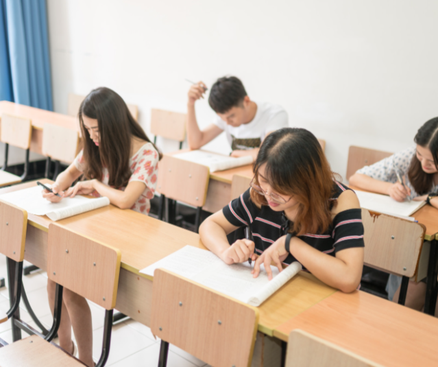与久远提高人才培养质量改进办学条件筑牢展开根基 与久远提高人才培养质量改进办学条件筑牢展开根基