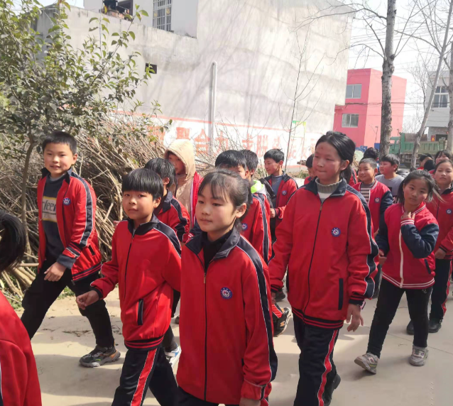 经过校园园区双场景育人培养新式学徒和现场工程师 经过校园园区双场景育人培养新式学徒和现场工程师