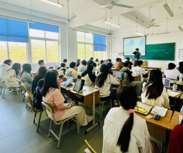 树立学位办学放大名校办学辐射效能加速推进大学隶属校园